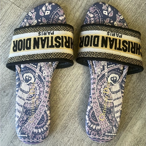 Dior sandals ❌sold❌ - Picture 2 of 7